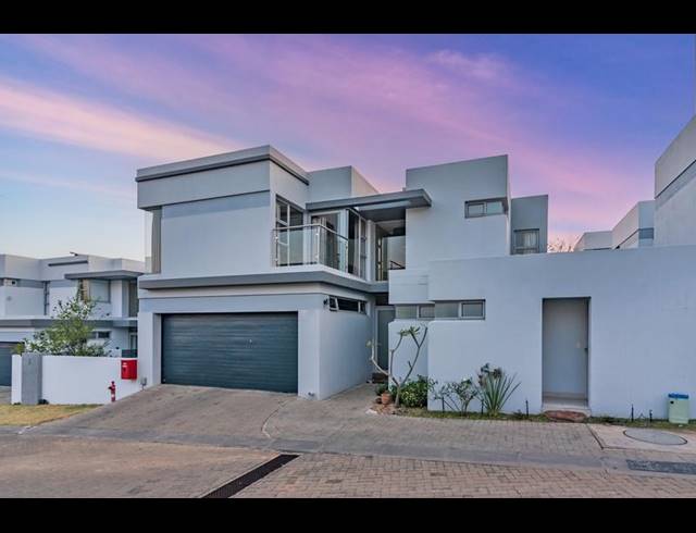 4 BEDROOM CLUSTER FOR SALE IN BRYANSTON